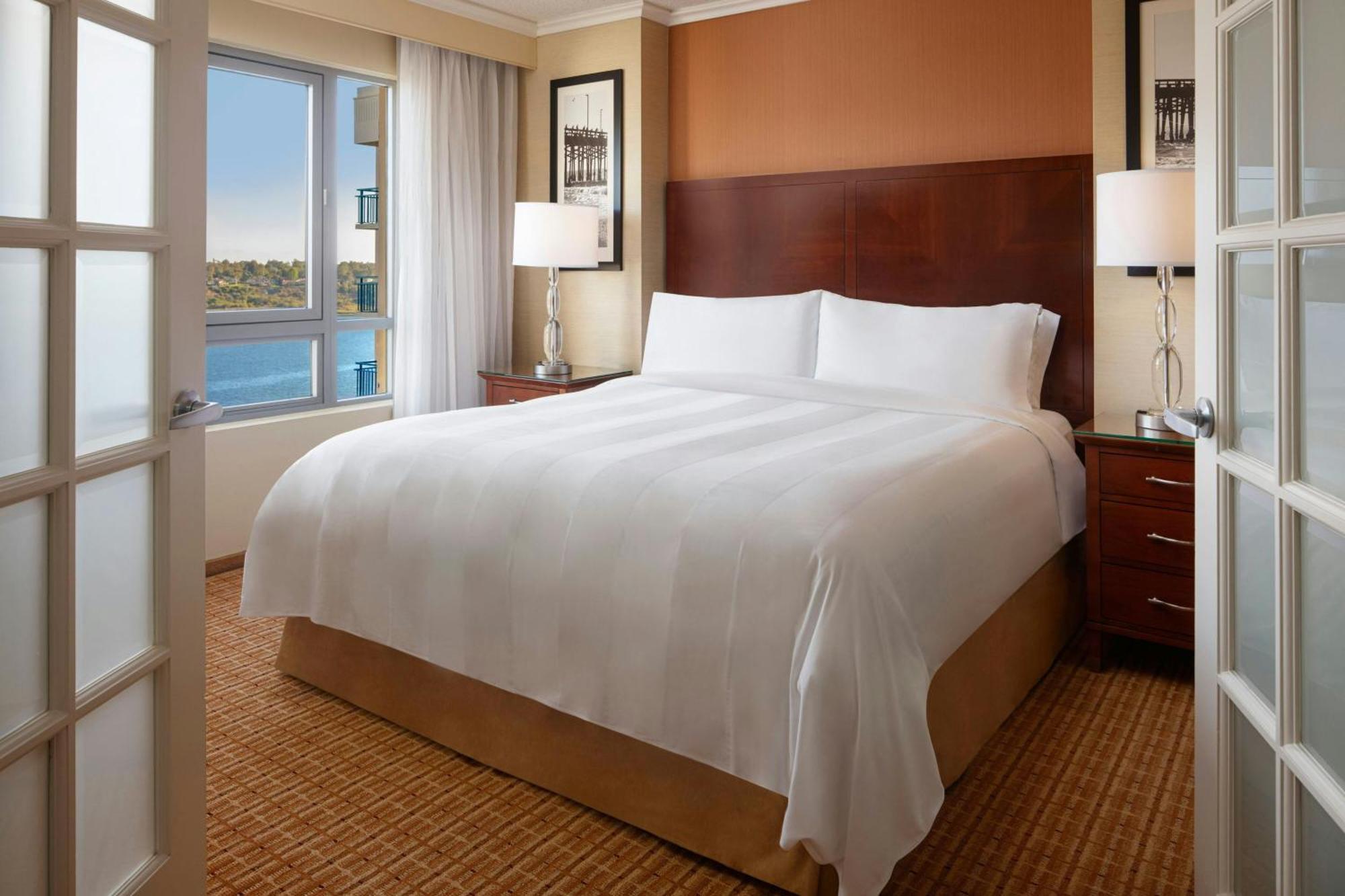 One-Bedroom King Suite Bay View