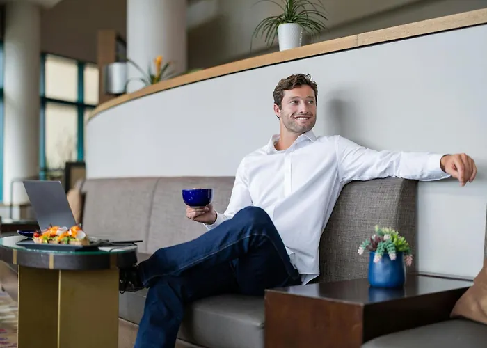 Newport Beach HotelsMarriott Bayview